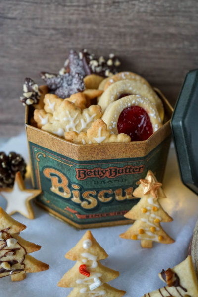 Butter Christmas cookies (Sablés de Noël)