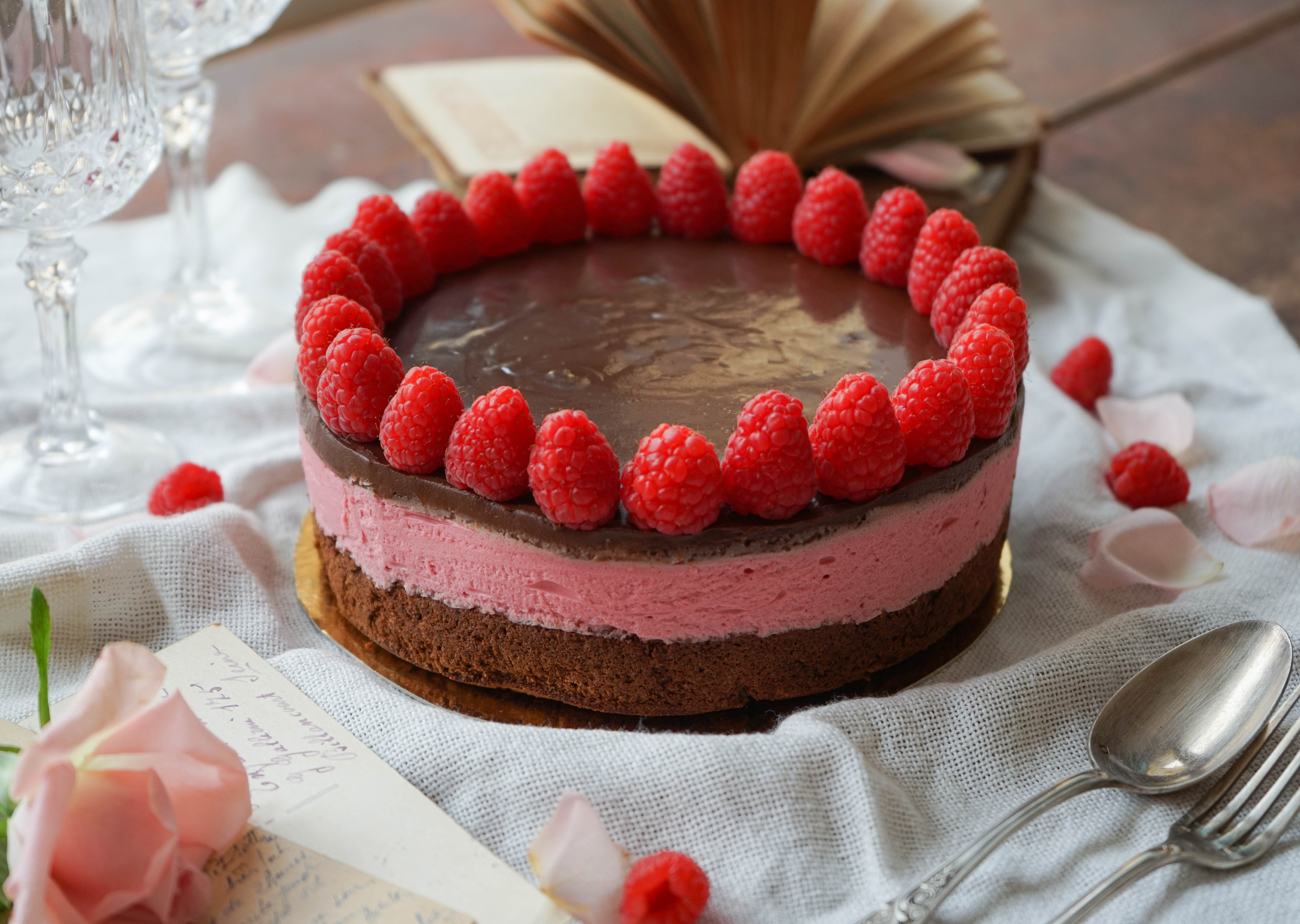 Raspberry & Chocolate Entremet: Refined, Fresh, and Gluten-Free