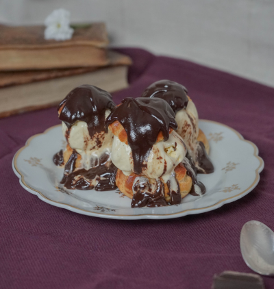 profiteroles Online choux pastry course — éclairs, choux and profiteroles for home bakers.
